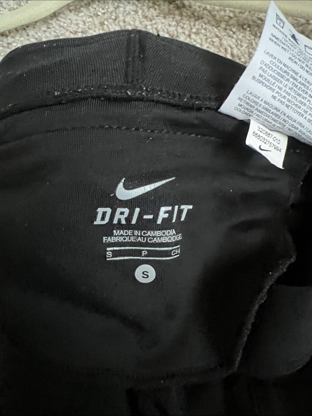 Nike Black Capri Leggings with White Swoosh - Picture 4 of 4